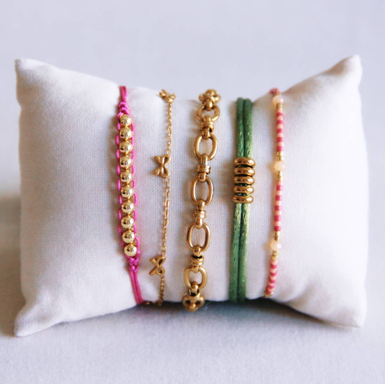 Bazou Bracciale delicato con fiocchi - oro