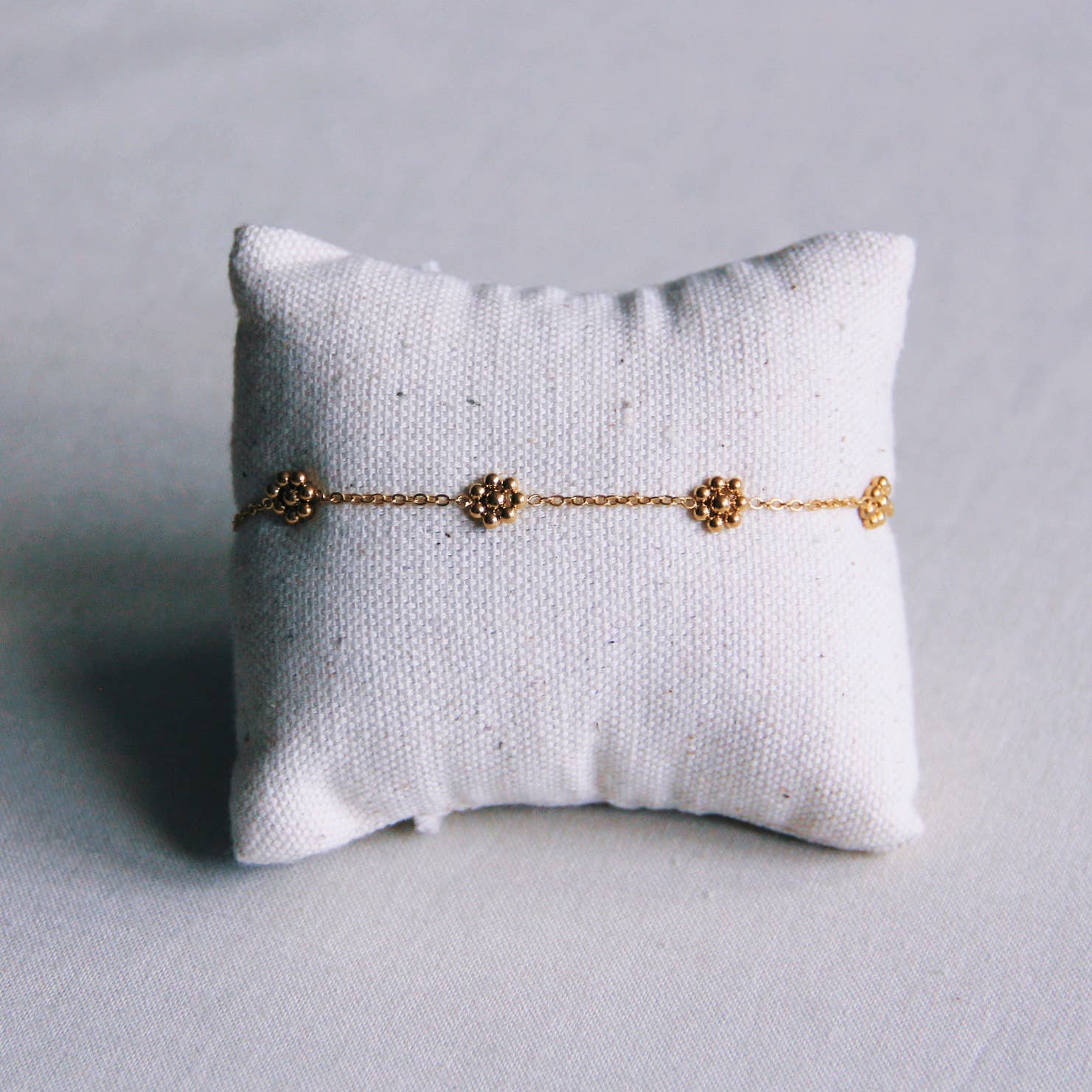 Bazou Bracciale in acciaio inossidabile a forma di margherita fine - oro