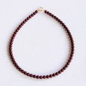 Bazou Collana con perline in pietra naturale 'SMALL' - bordeaux