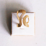 Bazou Anello XL Statement Retro a righe - oro