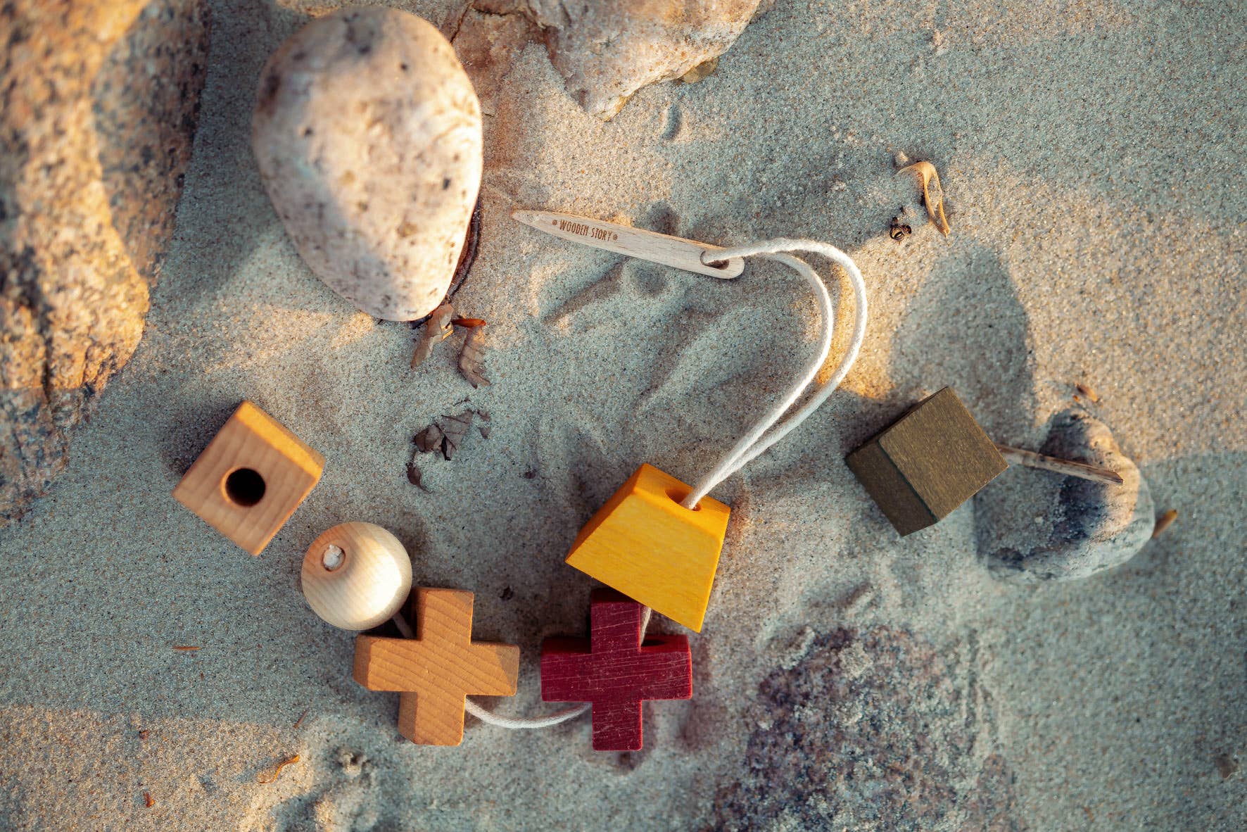 Wooden Story Sp. z o.o. Ago di legno - per infilare blocchi