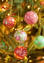 Namaste - Grande Palla di Natale Dipinta a Mano del Kashmir