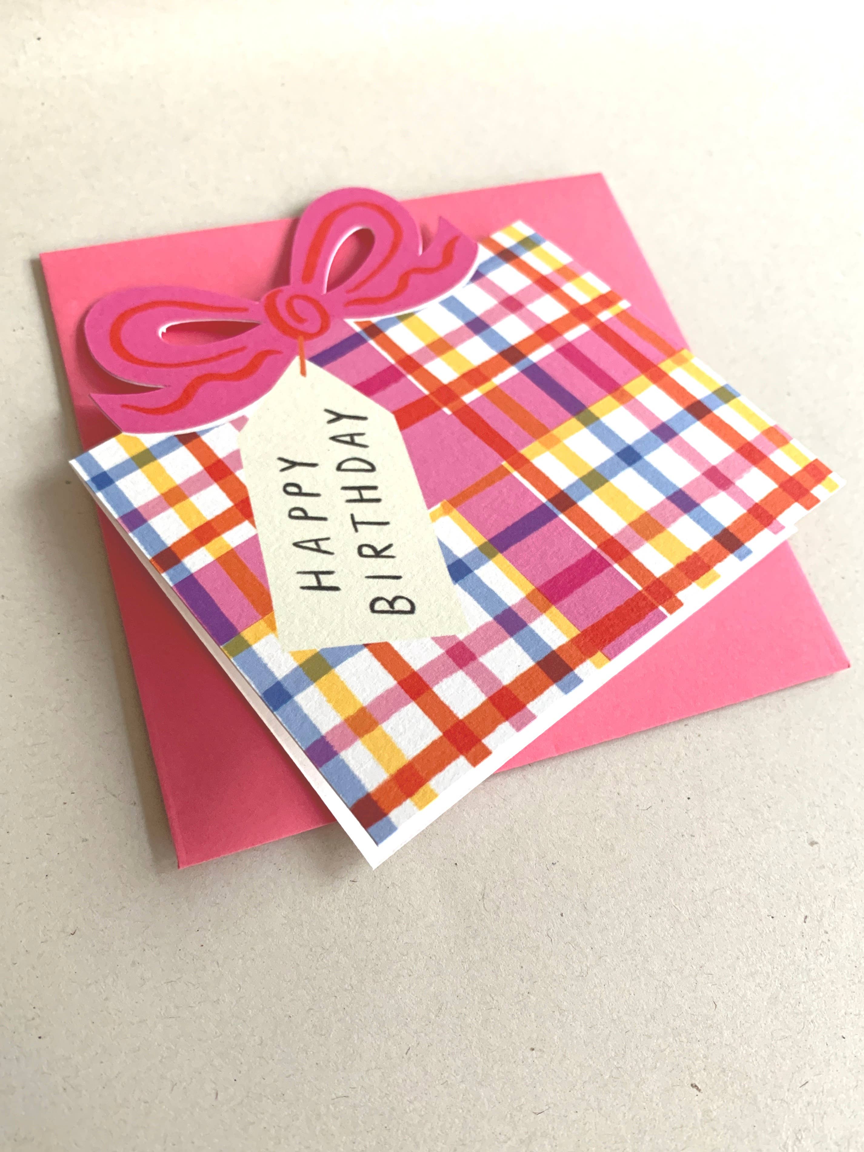 Kitty Kenda Papergoods Biglietto di Auguri a Forma di Fiocco per Compleanno - Quadri Rosso Blu