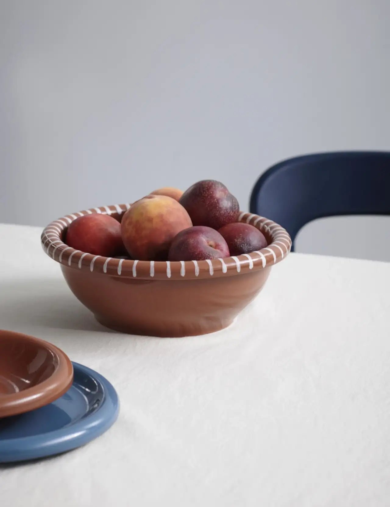 hay-barro-salad-bowl-large-natural-with-stripes-43250_1920x1920_49ba11b9-87a1-4e7d-968a-938a5a7ea0cb.webp
