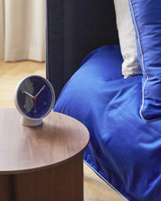 Hay orologio da tavolo nero